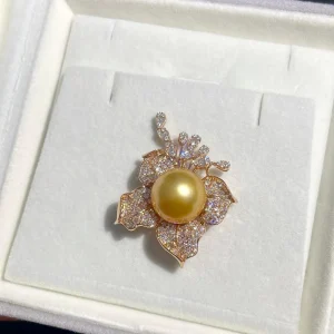 18K Gold Natural South Sea Golden Pearl Diamond Brooch