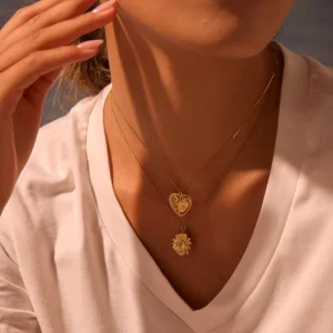 18K Gold Plated Stainless Steel Floral Heart Necklace Waterproof Tarnish-Free