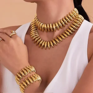 18K Gold Plated Stainless Steel Torpedo Crescent Necklace for Women
