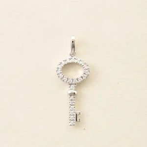 18K Gold Women’s Diamond Key and Diamond-Shaped Pendant Necklace for Engagement