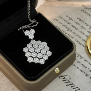 18K Solid Gold 2.58ct VS Natural Diamond Cluster Flower Charm Pendant Necklace