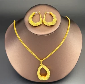 24K Gold-Plated Necklace and Earring Set, Alloy Twisted Ring-Shaped Pendant, Dubai Style, Wedding Party Jewelry