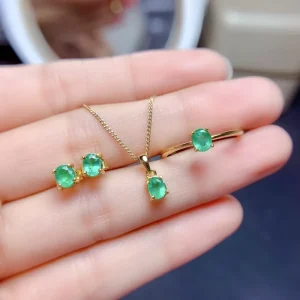 Classic-Style 925 Silver Natural Emerald Ring, Pendant, and Earrings Jewelry Set