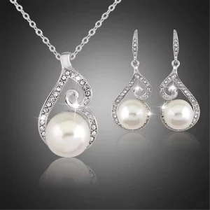 Adjustable Pearl Pendant Necklace and Dangle Earrings Set