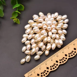 Baroque Pearl Brooch 10-11mm Pearl Copper Classic Style Birthday Gift AAAA Grade Pearl Smooth Surface Gift for Her