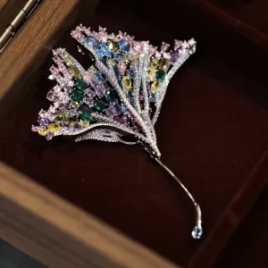 Colorful Zircon Ginkgo Leaf Brooch for Women, Alloy Pin