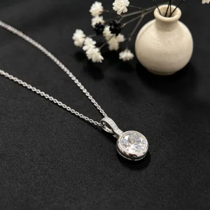 Copper Bezel-Wrapped Round Sparkling Crystal Paved Loop Pendant Necklace for Party Use