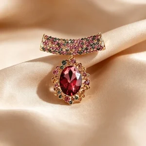 Crystal Gold-Plated Alloy Brooches for Party and Wedding