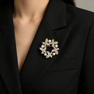 Cultured Pearl Brooch