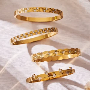 Custom 18K Gold Stainless Steel Bracelet with Diamond Zircon for Women