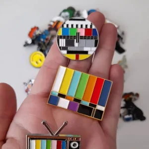 Custom Cartoon Logo Enamel Brooch with Low Minimum Order Quantity