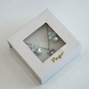 Custom Logo Clear Window Magnetic Jewelry Box with Bag Set 10x10x3.5cm Rigid Cardboard Gift Packaging Box