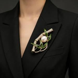 Custom Shape Pearl Brooch for Personalized Jewelry