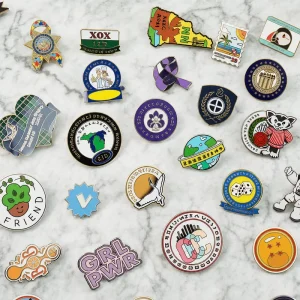 Decorative Brooch Pins for Clothes Bags and Suit Collars Gold Glitter Magnetic Epoxy Blank Factory Maker
