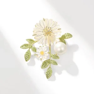 Deep Sea Shell Daisy Brooch for Women