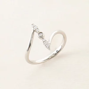 Diamond Engagement Ring with Loop Setting and Brilliant-Cut Pear-Shaped Gemstones