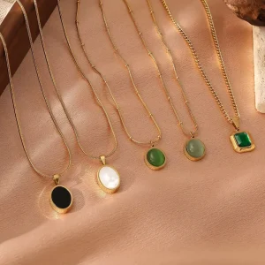 Emerald Pendant Necklace 18K Gold Collarbone Chain