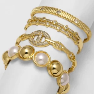 European American Style Pearl Bracelet with Copper, 18K Gold Plating, Zircon Micro-Inlay, and Open-End Bangle Design