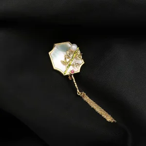 Fan Pearl Brooch for Evening Parties