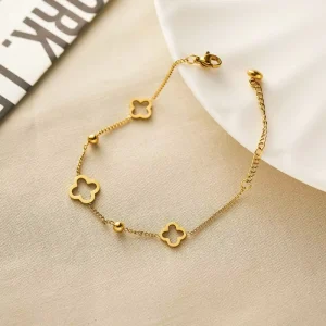 Fashion Gold-Plated Stainless Steel Hollow-Out Clover Beaded Charm Chain Link Bracelet for Women
