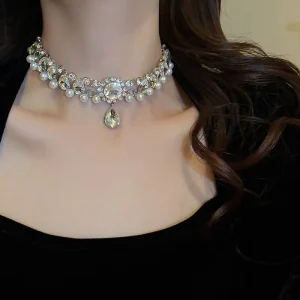 Flower Rhinestone Pendant Choker Necklace