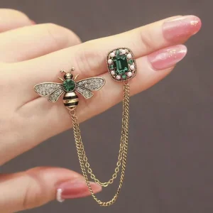 Fluffy Bee Alloy Brooch Pin for Women’s Wedding Parties