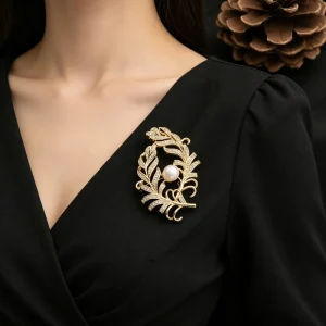 Freshwater Pearl Brooch