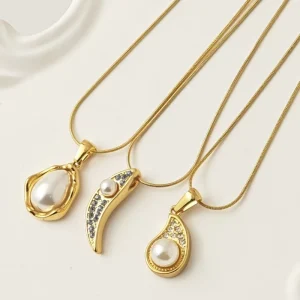 Gold Inlaid Pearl Stainless Steel Electroplated Snake Chain Pendant Necklace