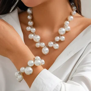 Handmade Imitation Baroque Plastic Pearl Necklace, Gold-Plated