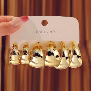 High-Gold Minimalist Large C-Shaped Eardrop Stud Hoop Earrings Mainly Plastic