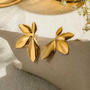 Hot Sell Simple and Fashionable Drop Dangle Leaf Flowers Shaped Earrings for Women Fine Jewelry Glossy Earrings