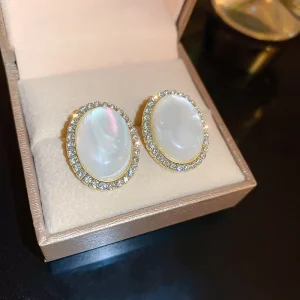 Hypoallergenic Gold Round French Pearl Stud Earrings with Diamond Resin Oval Design for Women