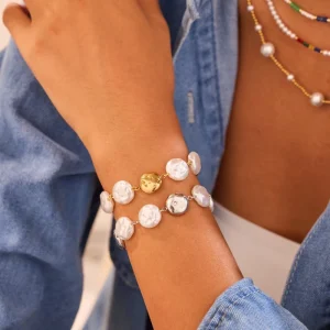 Hypoallergenic Textured Coin Baroque Pearl Beaded Bracelet