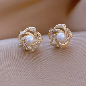 Korean Retro Diamond Inlaid Pearl Rose Flower Earrings 925 Silver Needle