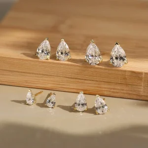 LZE02 925 Sterling Silver 14K Gold-Plated 8A Cubic Zirconia Pear-Cut Stud Earrings