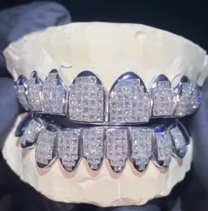 Luxury Custom Grillz for Men Vvs Moissanite 925 Silver Hip Hop Style 8X8 Layout Pass Tester Rapper Style Fashion Design for Men