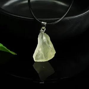 Natural YCitrine Raw Stone Pendant Curved Precious Gemstone Necklace for Tourist Attractions and E-commerce