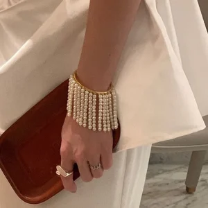 OEM Custom Alloy Imitation Pearl Tassel Cuff Bracelet