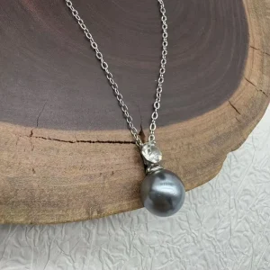 Pearl Pendant Choker Necklace with Crystal