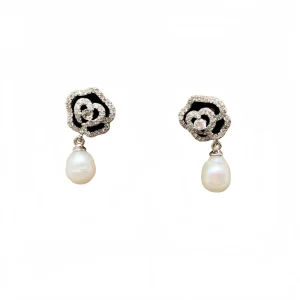 Retro Pearl Earrings