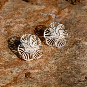 Retro Silver-Style 3D Layered Hollow-Out Flower Stud Earrings