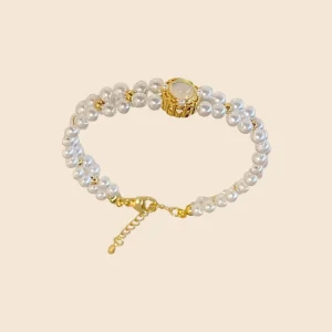 Silver Shell Pearl Beaded Bracelet with Chalcedony Charm