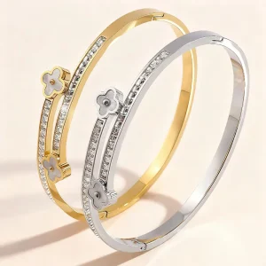 Stainless Steel Gypsophila Silver Bracelet for Girls
