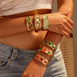 Vintage 18K Gold-Plated Colorful Natural Stone and Pearl-Inlaid Chunky Stainless Steel Open Bangle Bracelet