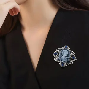 Vintage European-Style Beauty Head Brooch with Embossed Design