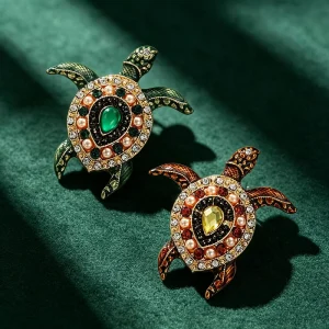 Vintage Turtle Brooch Gold Plated Rhinestone Tortoise Ocean Imitated Pearl Inlaid Animal Brooches for Women Clothing Jewelry
