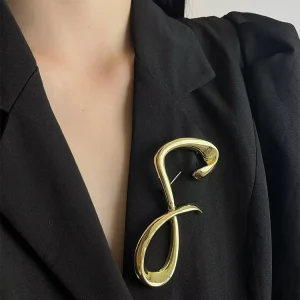 Women’s 8-Shaped Large Metal Brooch