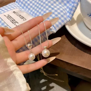 Women’s Pearl Pendant Necklace with Link Chain