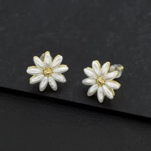 Women’s Stud Earrings