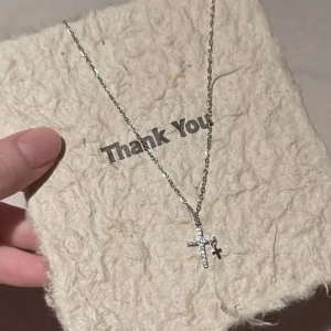 Zircon Cross Pendant Necklace Women’s Diamond-Encrusted Stainless Steel Chain